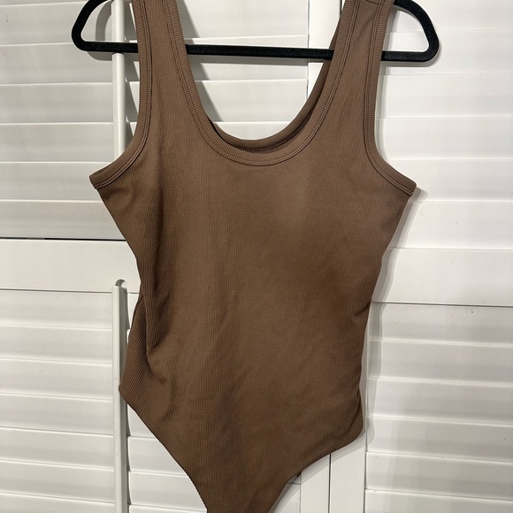 Nuuds Scoop Tank Bodysuit - Picture 4 of 5